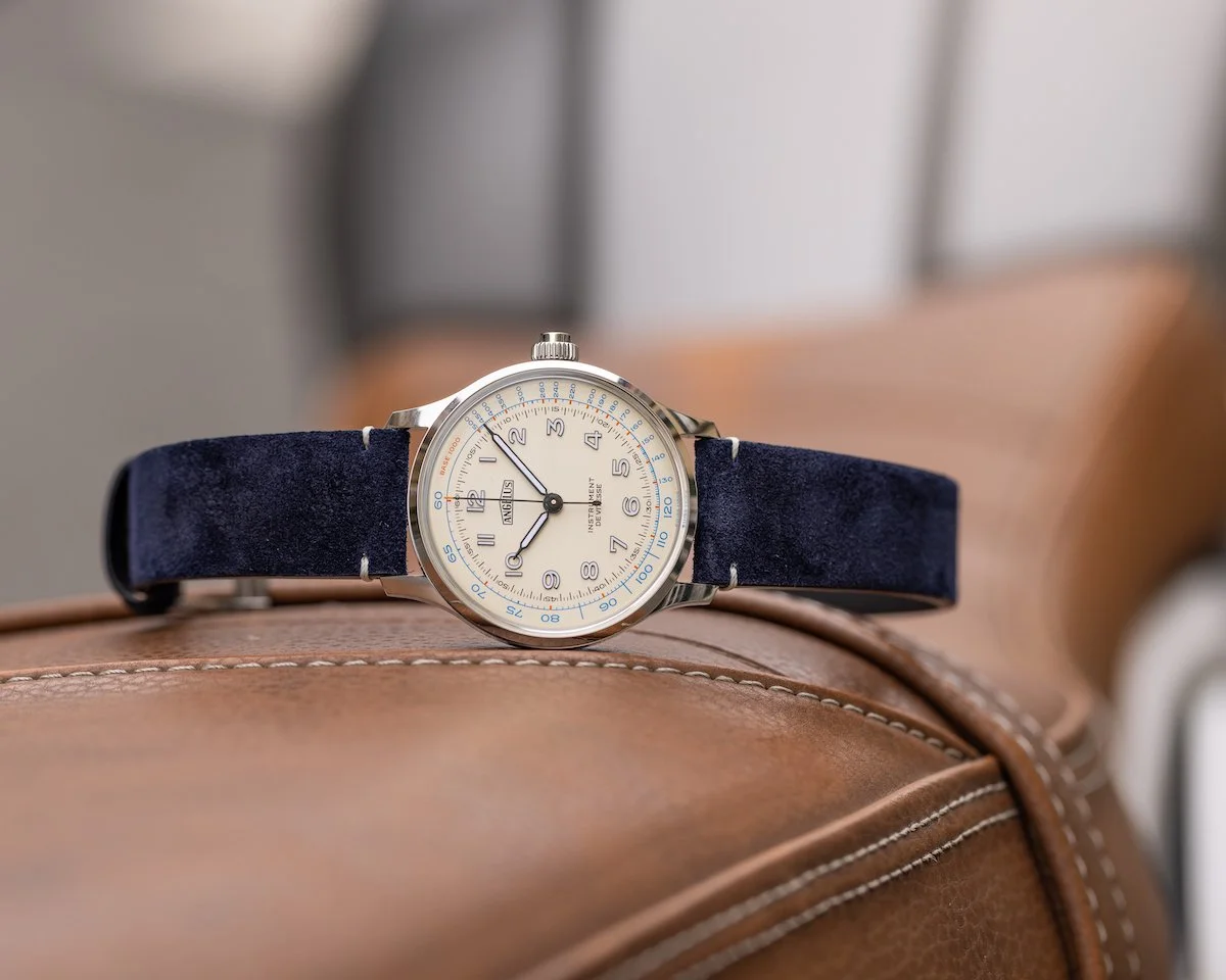 アリスゥ Introducing: Angelus Instrument de Vitesse Monopusher Chronograph